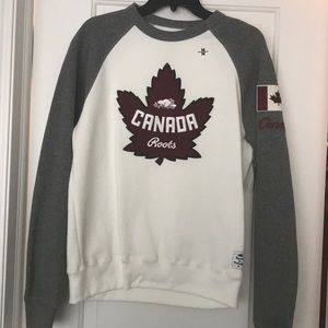 Roots women’s sweatshirt